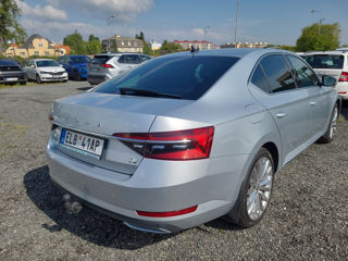 Skoda Superb foto 3