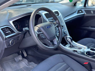 Ford Fusion foto 8