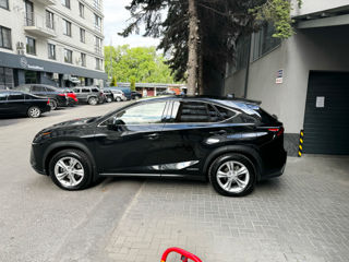 Lexus NX Series foto 2