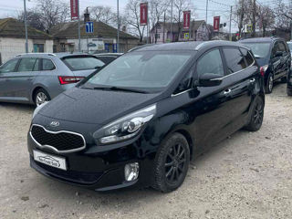 KIA Carens foto 2