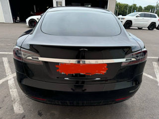 Tesla Model S foto 4