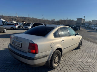 Volkswagen Passat foto 4