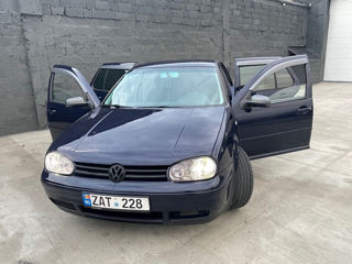 Volkswagen Golf foto 2