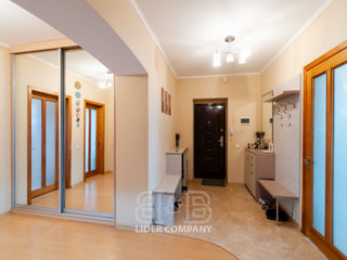 Apartament cu 3 camere, 104 m², Râșcani, Chișinău foto 12