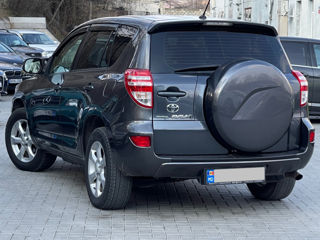 Toyota Rav 4 foto 5