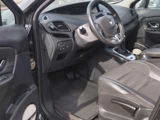 Renault Grand Scenic foto 4