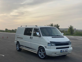 Volkswagen Transporter foto 1