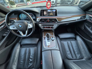 BMW 7 Series foto 9