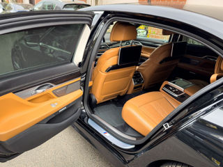 BMW 7 Series foto 6