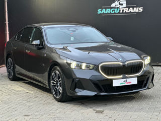 BMW 5 Series foto 1