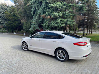 Ford Fusion foto 10