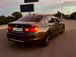 BMW 3 Series foto 5