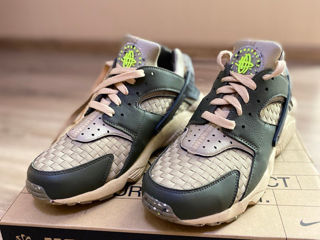 Кроссовки новые Adidasi  nou Nike Air Huarache Crater Premium Cargo Khaki размер 41