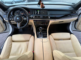 BMW 7 Series foto 9