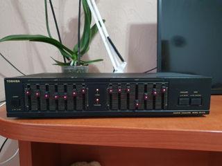 Vând egalizator Toshiba EQ-E36 foto 1