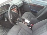 Mercedes Series (W124) foto 5