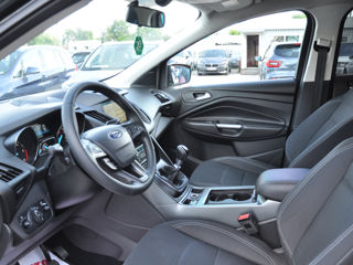 Ford Kuga foto 10