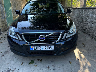 Volvo XC60 foto 1