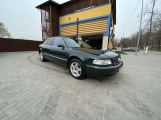 Audi A8 foto 4