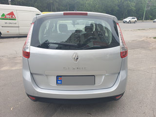 Renault Grand Scenic 2015 Chirie auto! rent a car! аренда машин! foto 5