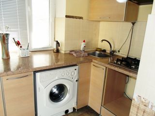 Urgent casa in chirie cu 2 odai,  mobilata, incalzire autonoma 140 euro foto 5