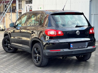 Volkswagen Tiguan foto 3