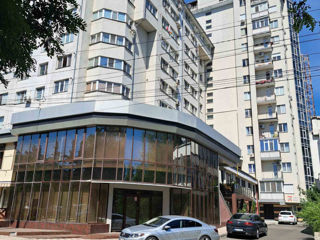 Apartament cu 3 camere, 86 m², Centru, Chișinău foto 2