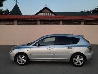 Mazda 3 foto 2