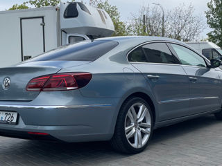 Volkswagen Passat CC foto 2