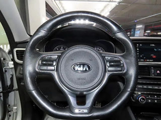 KIA K5 foto 7