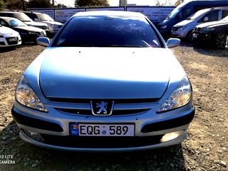 Peugeot 607 foto 1