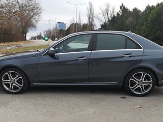 Mercedes E-Class foto 6