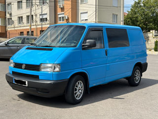 Volkswagen Transporter foto 1