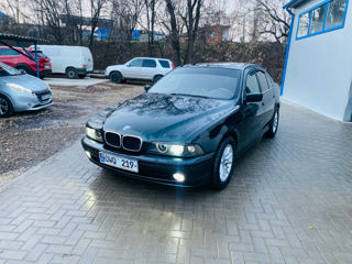 BMW 5 Series foto 7