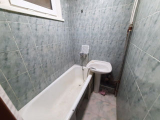 Apartament cu 2 camere, 47 m², Buiucani, Chișinău foto 2