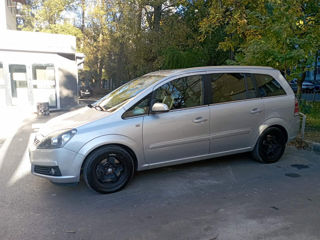 Opel Zafira foto 2