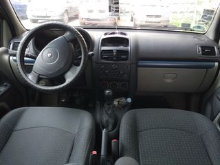 Renault Clio foto 7