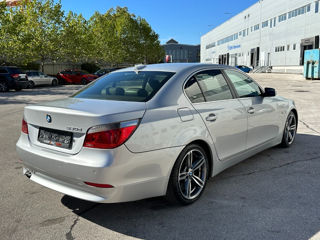 BMW 5 Series foto 6