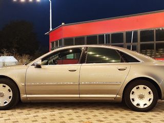 Audi A8 foto 4