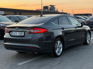 Ford Fusion foto 3