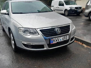 Volkswagen Passat foto 3