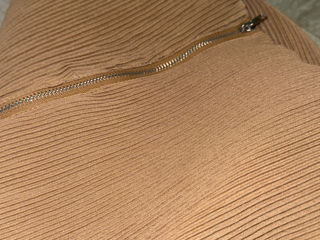 Set NOU din țesătură ușoară, plisată strâns, mărimea S (34) , achiziționat cu 100€, vând cu 850 mdl foto 2