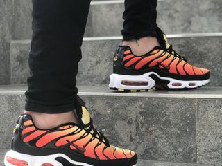 nike tn plus orange