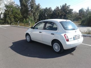 Nissan Micra foto 3