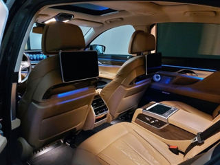 BMW 7 Series foto 7