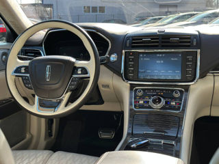 Lincoln Continental фото 9