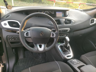 Renault Grand Scenic foto 9