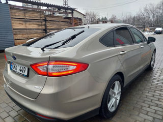 Ford Mondeo foto 3