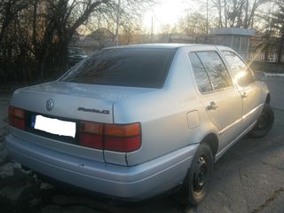 Volkswagen Vento foto 4