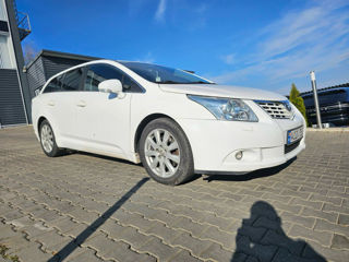 Toyota Avensis foto 5